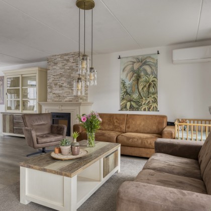 lichte woonkamer