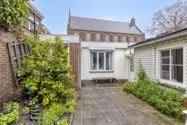Fijne binnenplaats