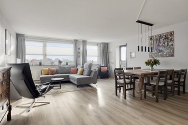 Ruime woonkamer