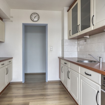 Nette keuken en badkamer