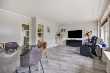 Ruime woonkamer
