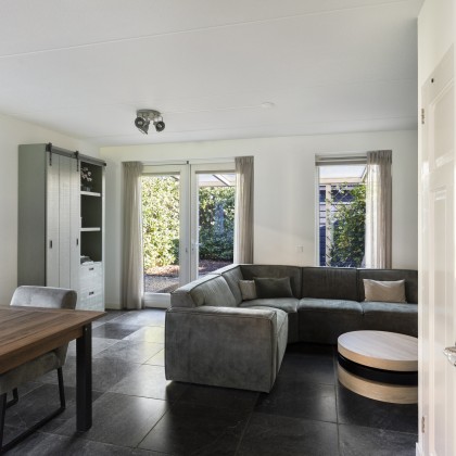 Ruime woonkamer
