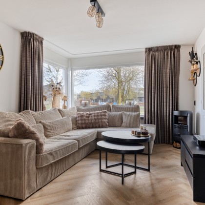 Ruime woonkamer
