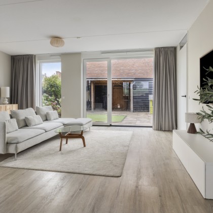 Lichte woonkamer
