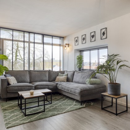 Ruime woonkamer