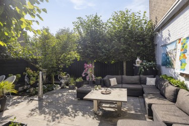 Zonnige tuin