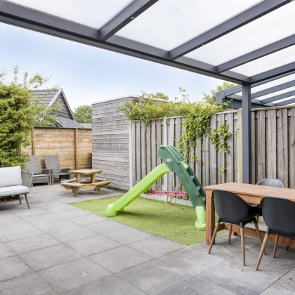 Onderhoudsvrij met overkapping