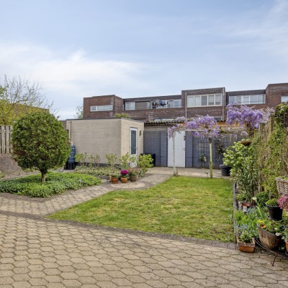 Zuidoosten gelegen