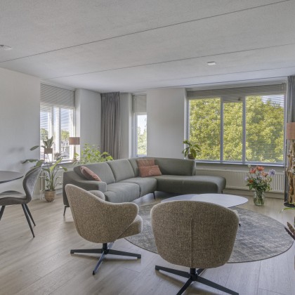 Lichte woonkamer