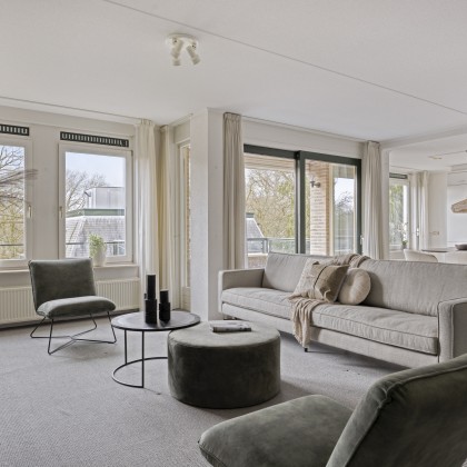 Ruime woonkamer