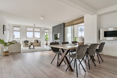 Ruime woonkamer