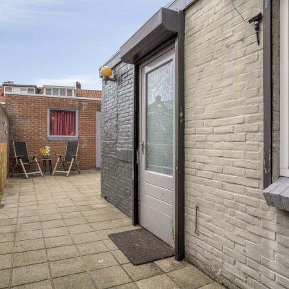 Noord westen gelegen