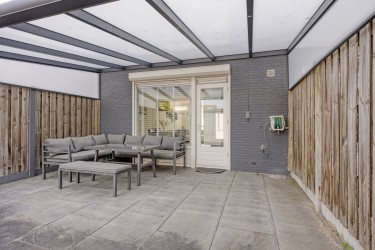 Westen gelegen