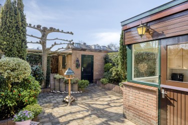 Zonnige tuin